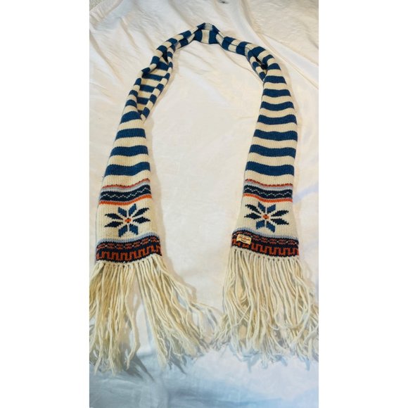 Extra Long 115" Vintage Hollister Lambs Wool Knit Scarf  Fringe Nordic Snowflake - Picture 8 of 8